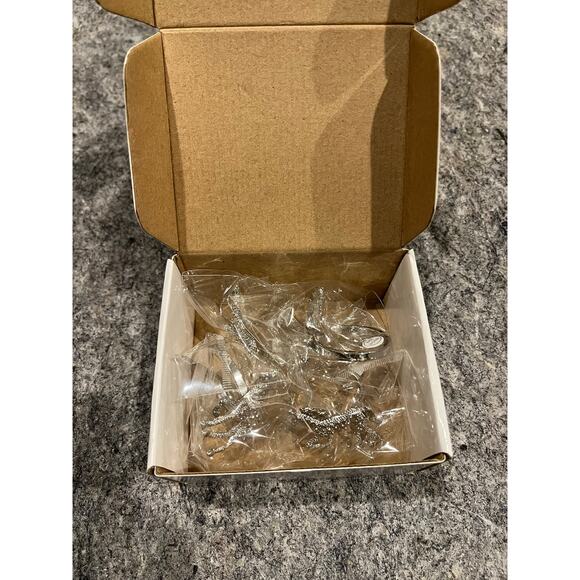 Cavali Club Silver and Crystal Horse Napkin Rings set of 4 - Picture 4 of 5